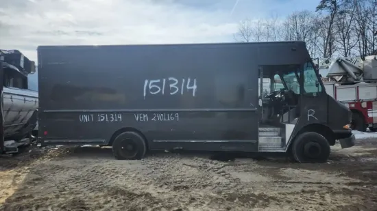 Picture of 2011-workhorse-custom-chassis-w62